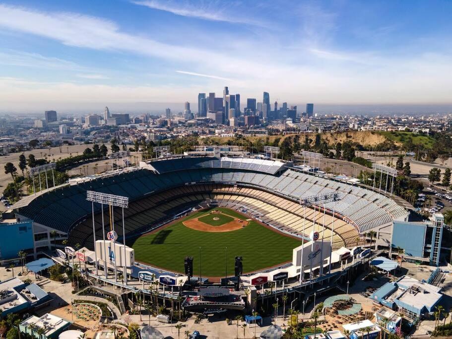 June Specials- Suite Spot Dtla- Free Parking For One Car! لوس أنجلوس المظهر الخارجي الصورة